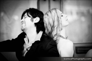 fun-couple-portraits